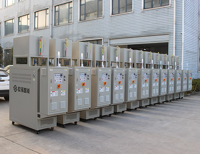 新能源行業(yè)定制油溫機_12臺定制機全部測試合格發(fā)貨