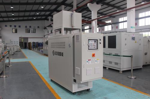 輥筒專用油溫機(jī)噴油怎么處理